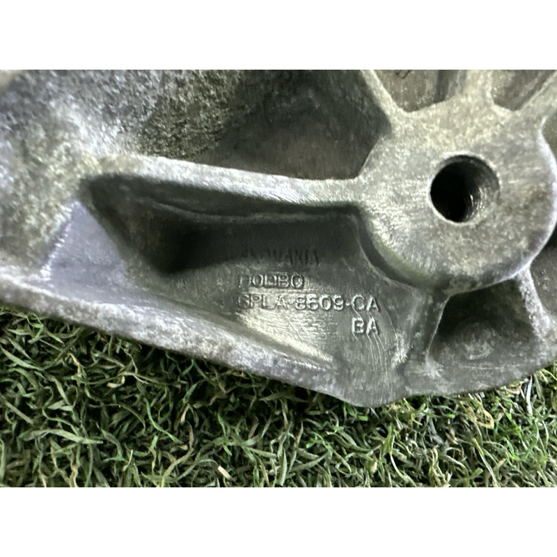 Натягувач приводного ременя (двигатель и элементы) LAND ROVER Range Rover L405 2016 5.0 LR079294