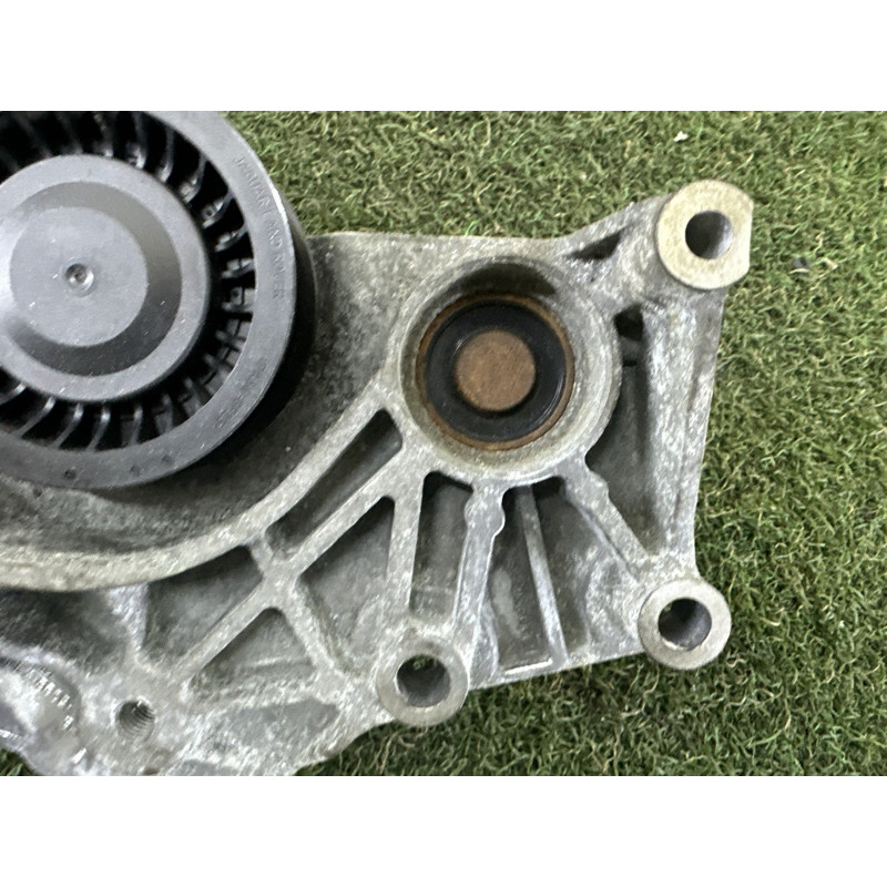 Натягувач приводного ременя (двигатель и элементы) LAND ROVER Range Rover L405 2016 5.0 LR079294