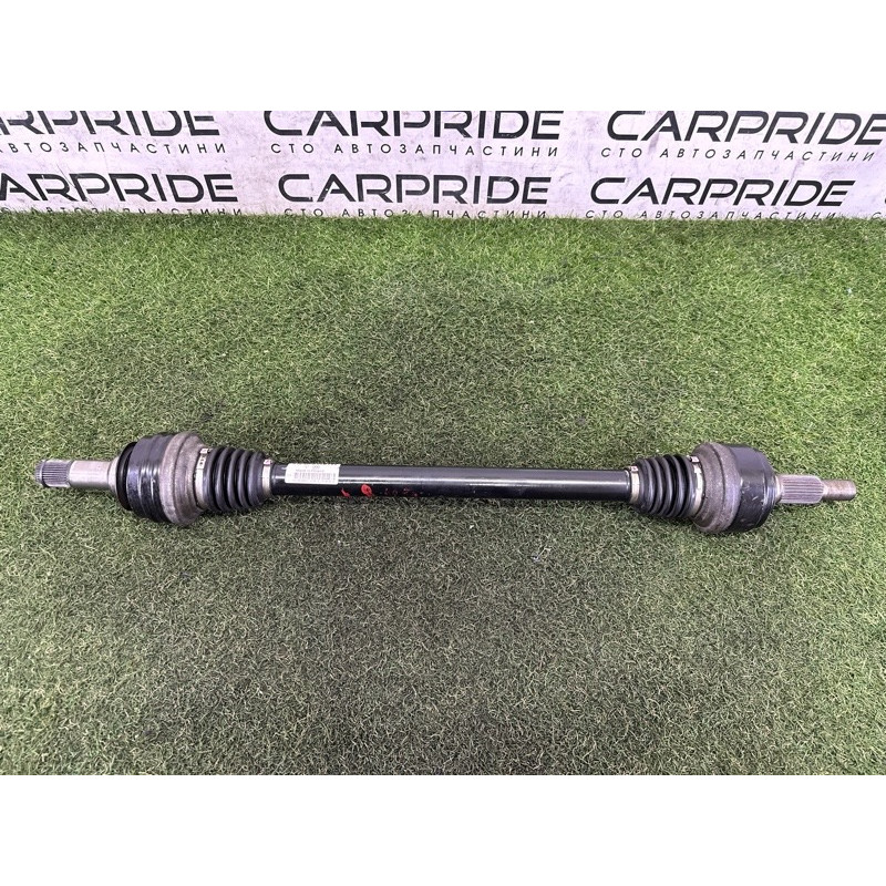 Привід (трансмісія) Volkswagen Touareg NF 2013 3.0 Hybrid 7P0501201G