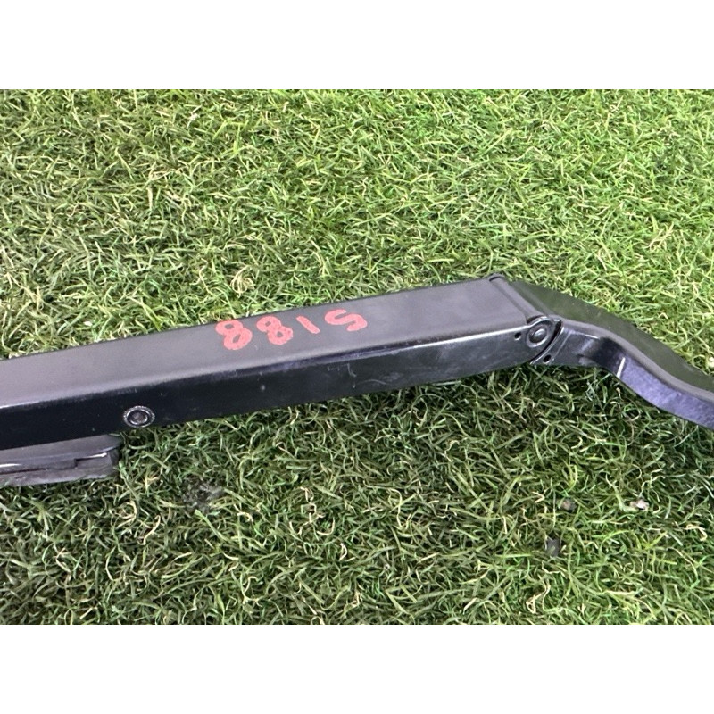 важіль щітки склоочисника (кузов и элементы) LAND ROVER RANGE ROVER Sport L494 2016 3.0 Diesel LR076843