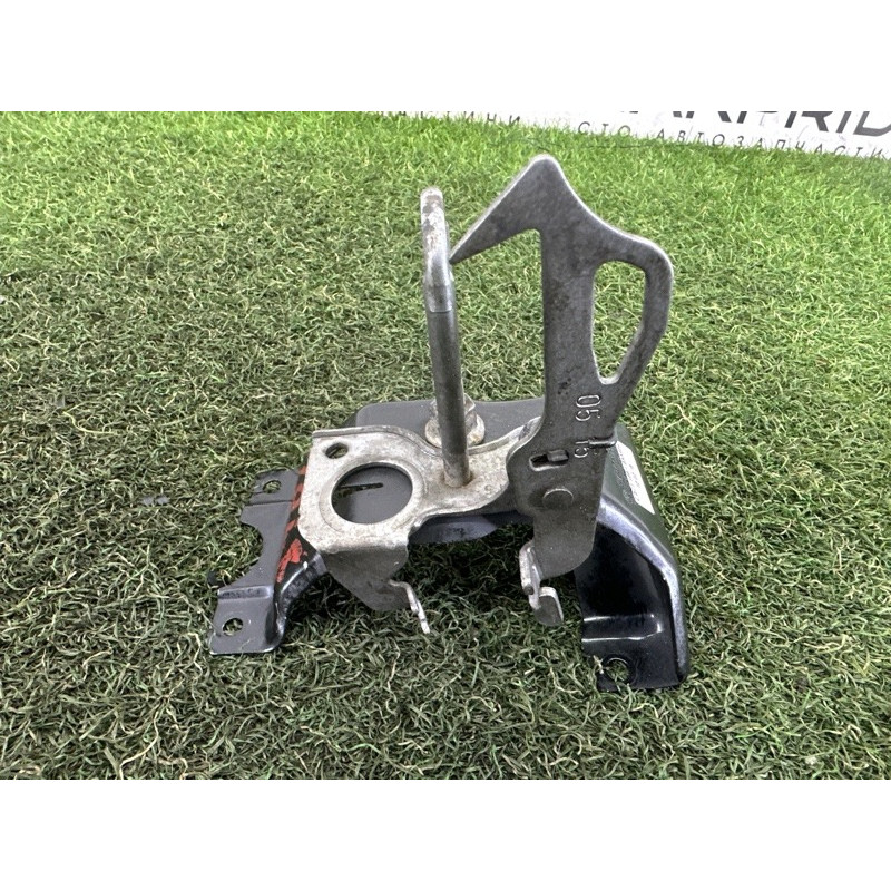 Ответная часть замка капота (кузов и элементы) BMW X5 F15 2015 4.4 51237308076