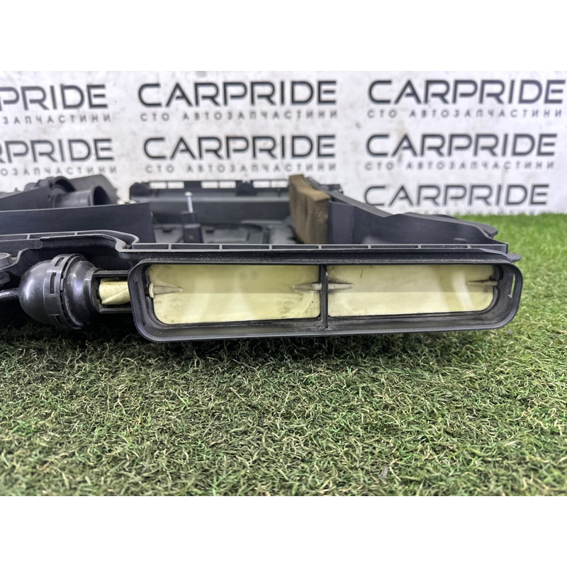 Корпус повітряного фільтра (подача палива) AUDI Q7 4M 2017 3.0 TFSi 4M0133837A