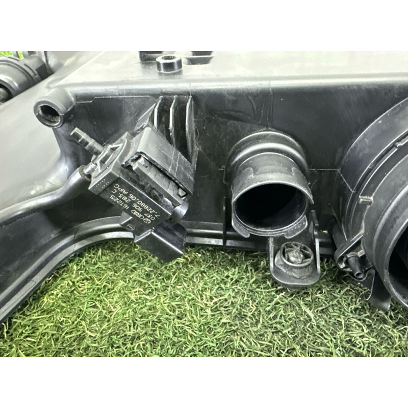 Корпус повітряного фільтра (подача палива) AUDI Q7 4M 2017 3.0 TFSi 4M0133837A