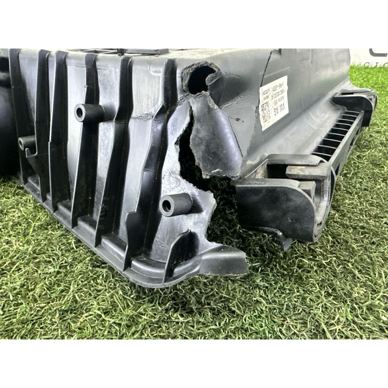 Корпус повітряного фільтра (подача палива) AUDI Q7 4M 2017 3.0 TFSi 4M0133837A