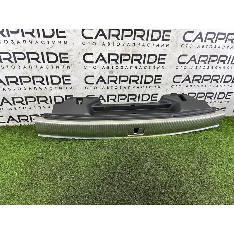Накладка замка кришки багажника (салон) AUDI Q5 8R 2012 2.0 CAEB 8R0864483C4PK