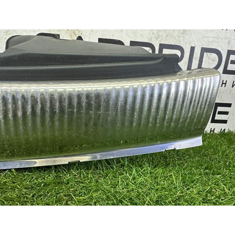 Накладка замка кришки багажника (салон) AUDI Q5 8R 2012 2.0 CAEB 8R0864483C4PK