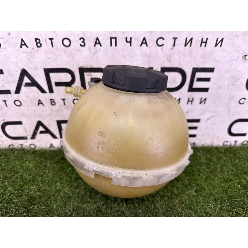 Бачок расширительный (система охлаждения) BMW 3-series F30 2013 2.0 17137642158