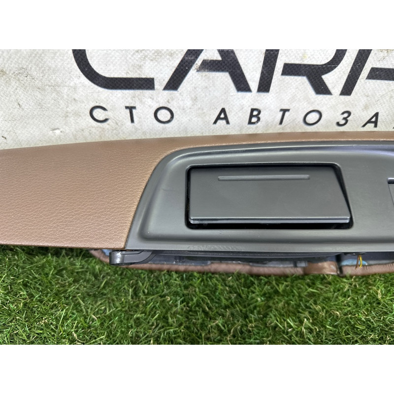 Подлокотник (салон) AUDI Q7 4M 2017 3.0 CREC 4M0867364EHW3