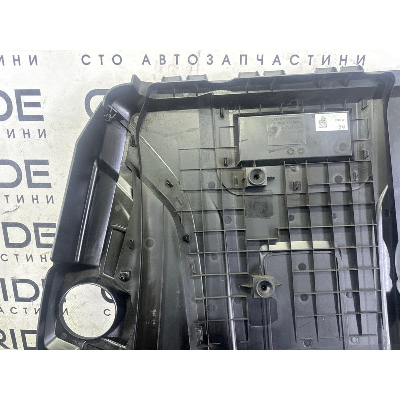 Декоративная крышка двигателя (двигатель и элементы) AUDI Q7 4M 2017 3.0 CREC 4M0133849A