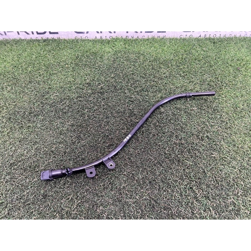 Направляющая масляного щупа (двигатель и элементы) AUDI A4 B9 2018 2.0 DBPA 06K115610E