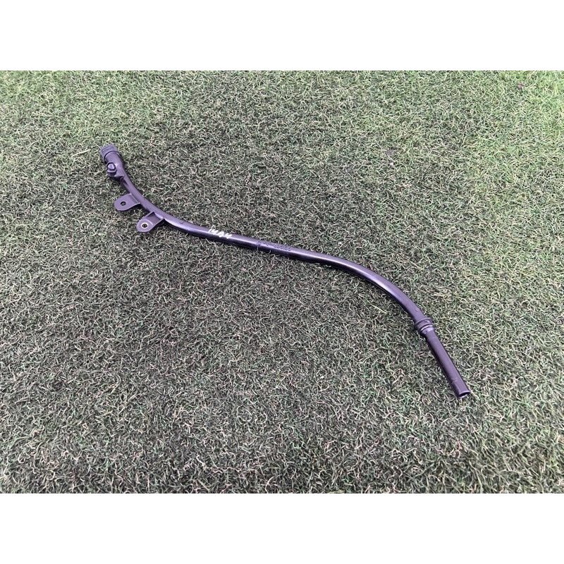 Направляющая масляного щупа (двигатель и элементы) AUDI A4 B9 2018 2.0 DBPA 06K115610E