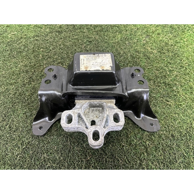 Подушка двигуна (двигун та елементи) AUDI A3 8V 2016 1.8 CNSB 5Q0199555BJ