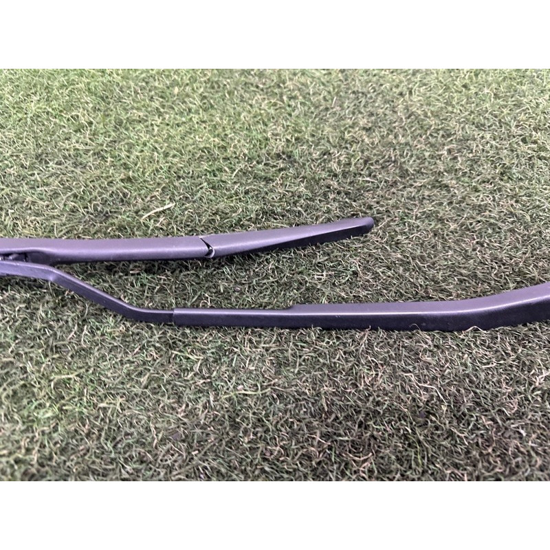 важіль щітки склоочисника (кузов и элементы) LAND ROVER RANGE ROVER Sport L494 2016 3.0 Diesel LR066988