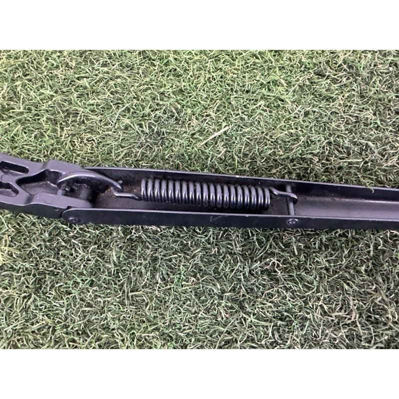 важіль щітки склоочисника (кузов и элементы) LAND ROVER RANGE ROVER Sport L494 2016 3.0 Diesel LR066988