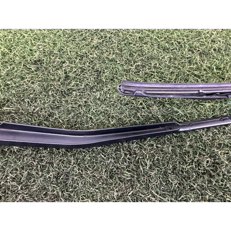 важіль щітки склоочисника (кузов и элементы) LAND ROVER RANGE ROVER Sport L494 2016 3.0 Diesel LR066988