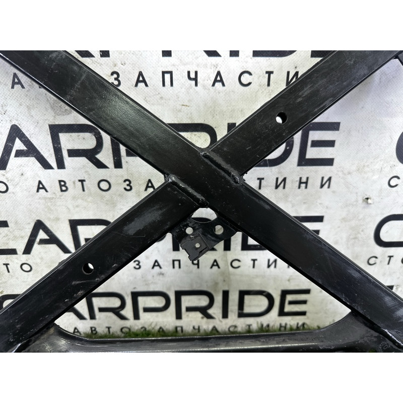 Распорка переднего подрамника (подвеска) AUDI Q5 8R 2010 3.2 CALB 8T1399345J