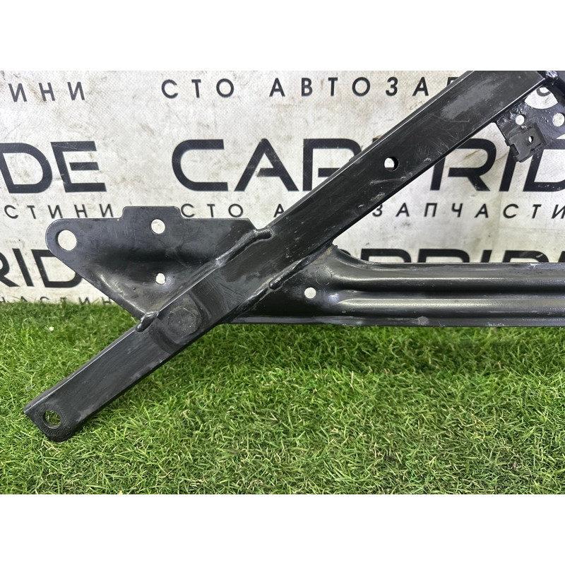 Распорка переднего подрамника (подвеска) AUDI Q5 8R 2010 3.2 CALB 8T1399345J