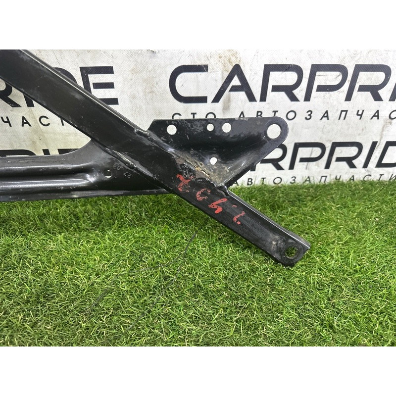 Распорка переднего подрамника (подвеска) AUDI Q5 8R 2010 3.2 CALB 8T1399345J