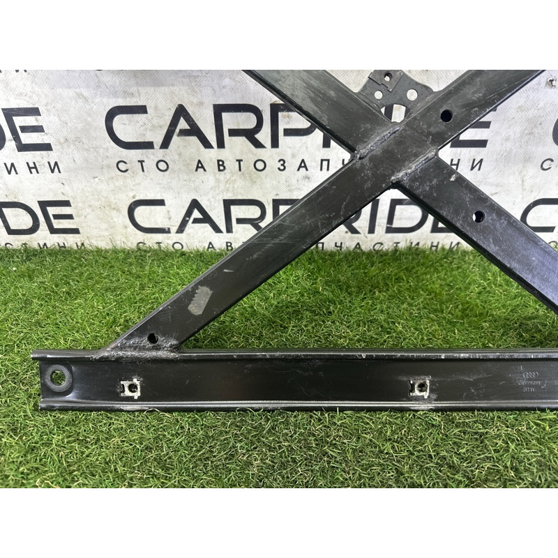 Распорка переднего подрамника (подвеска) AUDI Q5 8R 2010 3.2 CALB 8T1399345J