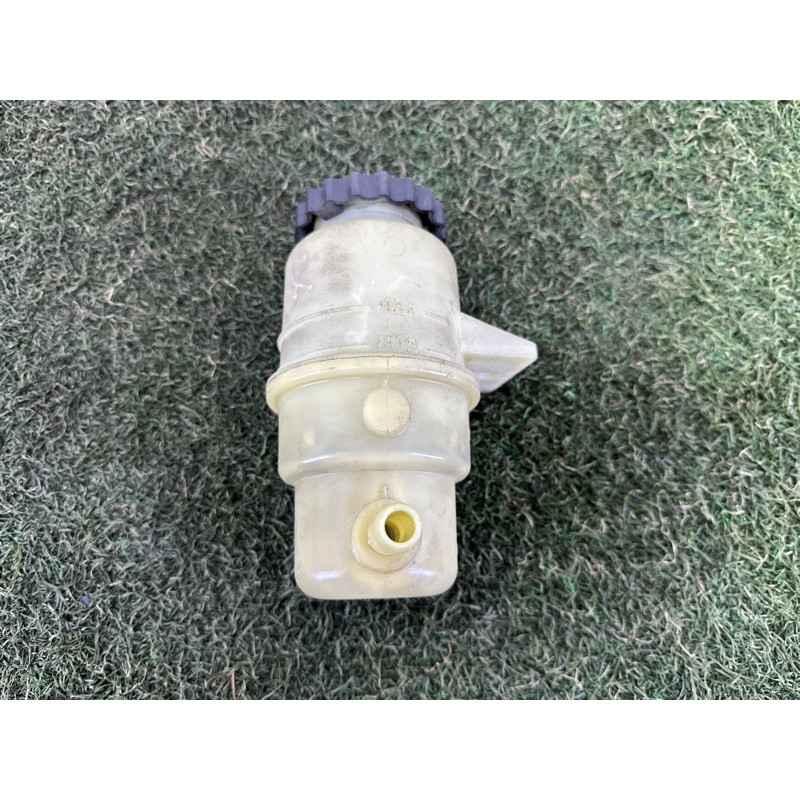 Бачок гидроусилителя (рулевое управление) Jeep Grand Cherokee WK2 2014 3.0 Diesel 68068967AC