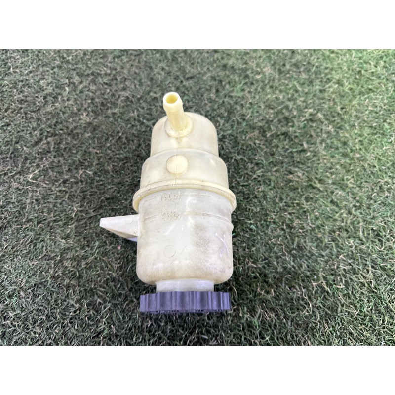 Бачок гидроусилителя (рулевое управление) Jeep Grand Cherokee WK2 2014 3.0 Diesel 68068967AC