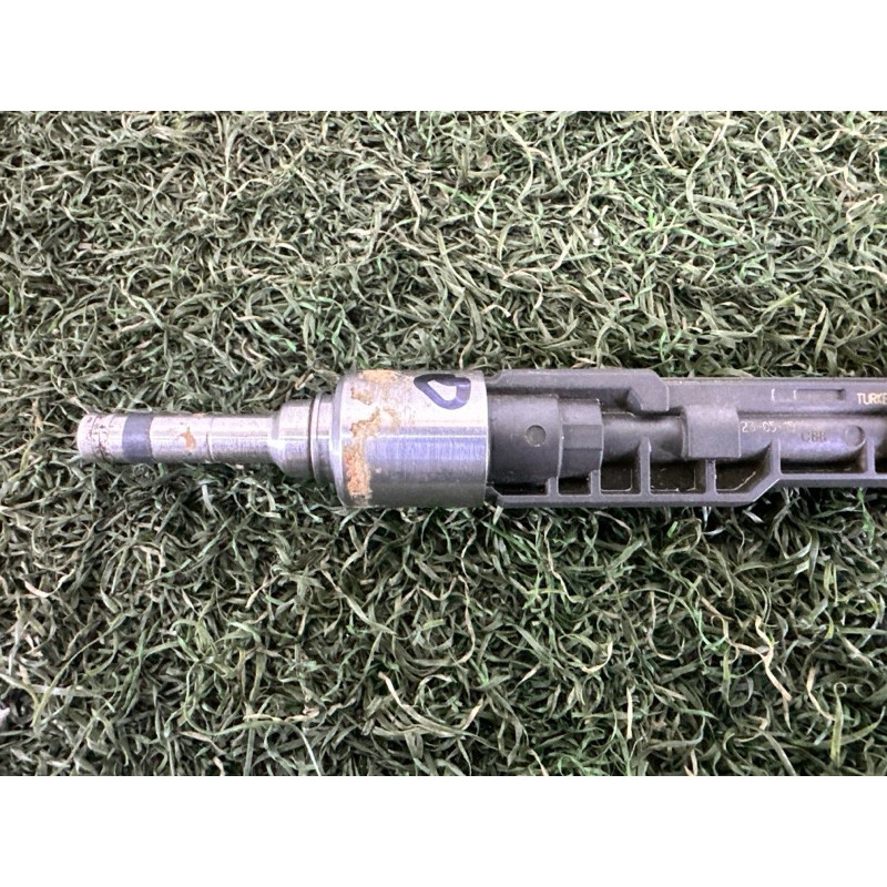 Форсунка топливная (топливная система) BMW X5 E70 2012 3.0 N55B30 13647597870