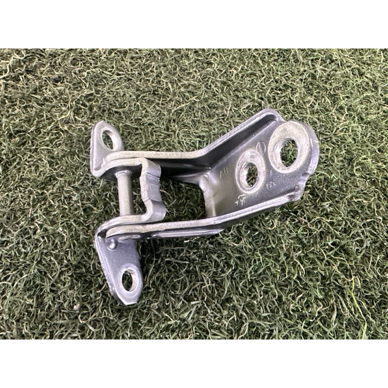 Петля двери (кузов и элементы) Nissan Rogue T33 2021 2.5 PR25DD 804016RR0A