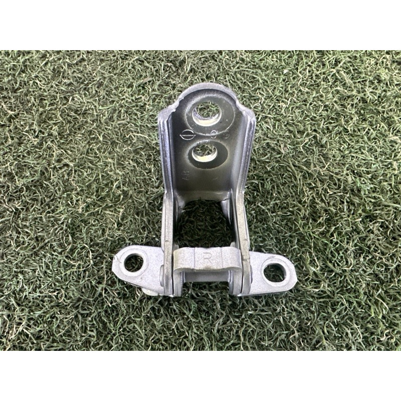 Петля двери (кузов и элементы) Nissan Rogue T33 2021 2.5 PR25DD 804006RR0A
