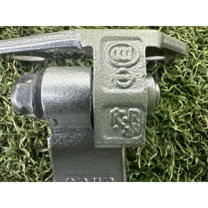 Петля дверей (кузов і елементи) Nissan Rogue T33 2021 2.5 PR25DD 824006RR0A