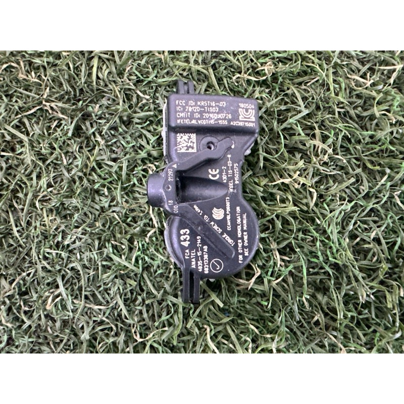 Датчик давления в шинах (электрика / датчики) Jeep Grand Cherokee WK2 2018 3.6 68313387AB