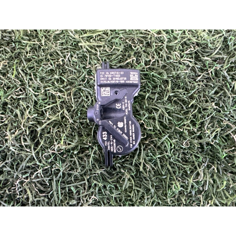 Датчик давления в шинах (электрика / датчики) Jeep Grand Cherokee WK2 2018 3.6 68313387AB