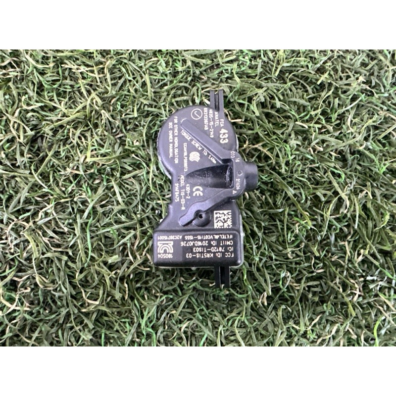 Датчик давления в шинах (электрика / датчики) Jeep Grand Cherokee WK2 2018 3.6 68313387AB