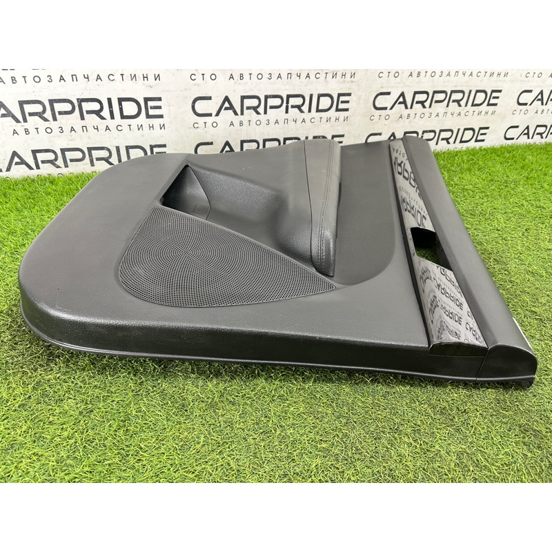 Дверна карта (салон) KIA Sorento UM 2013 2.4 833011u501am2