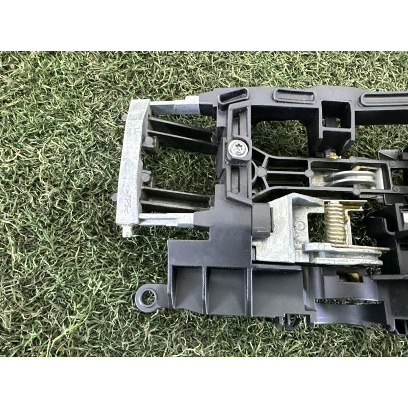 Кронштейн ручки двери (кузов и элементы) BMW 5-series F10 2015 2.0 N20 51217265081