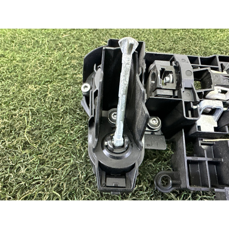 Кронштейн ручки двери (кузов и элементы) BMW 5-series F10 2015 2.0 N20 51217265081