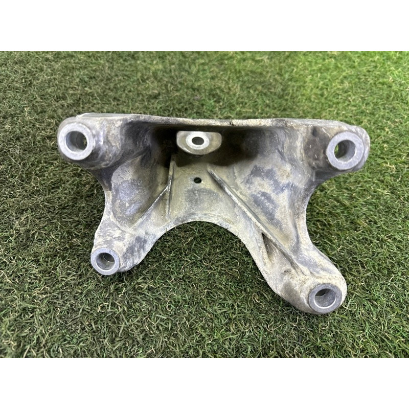 Кронштейн двигателя (кронштейны двигателя) AUDI Q7 4L 2011 3.0 TFSi 7L8199307H