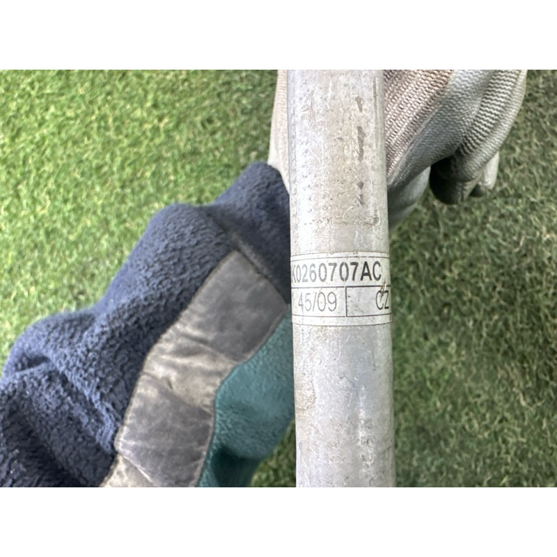 Трубка кондиционера (отопление и кондиционирование) AUDI A4 B8 2010 2.0 CAEB 8K0260707AC