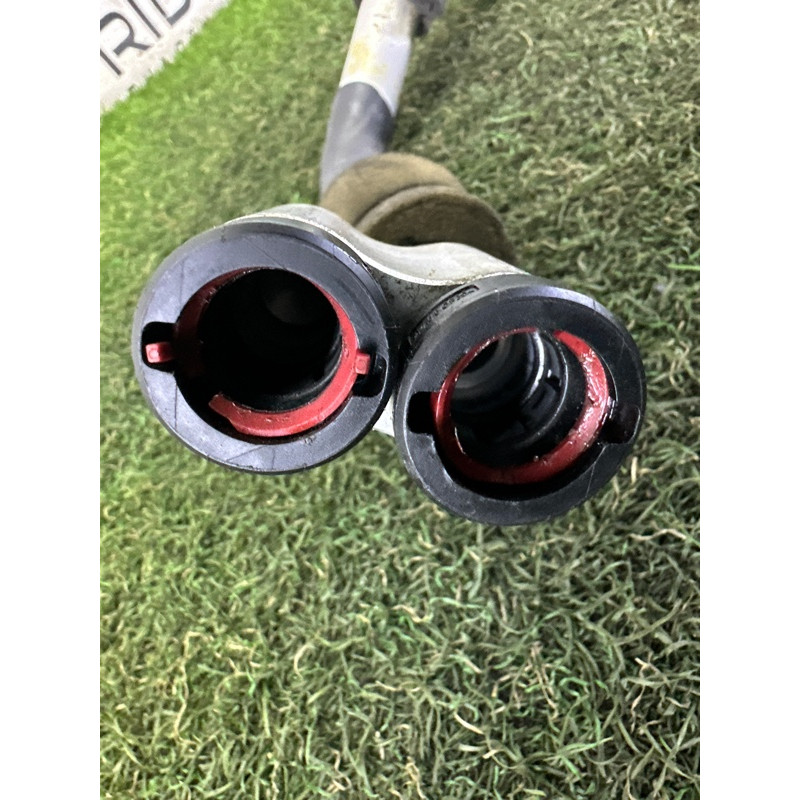 Трубка кондиционера (отопление и кондиционирование) AUDI Q5 8R 2010 3.2 CALB 8R1260712A