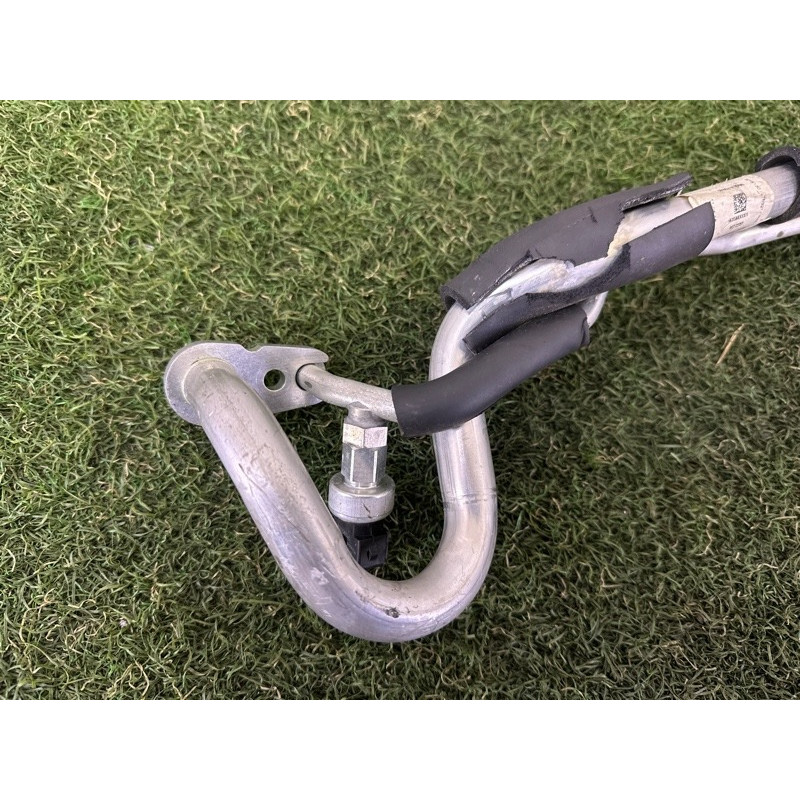 Трубка кондиционера (отопление и кондиционирование) LAND ROVER Range Rover Evoque L538 2016 2.0 LR079425