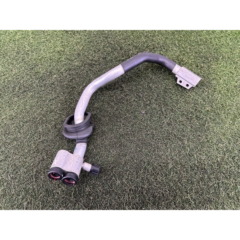 Трубка кондиционера (отопление и кондиционирование) AUDI A4 B8 2010 2.0 CAEB 8K1260712K