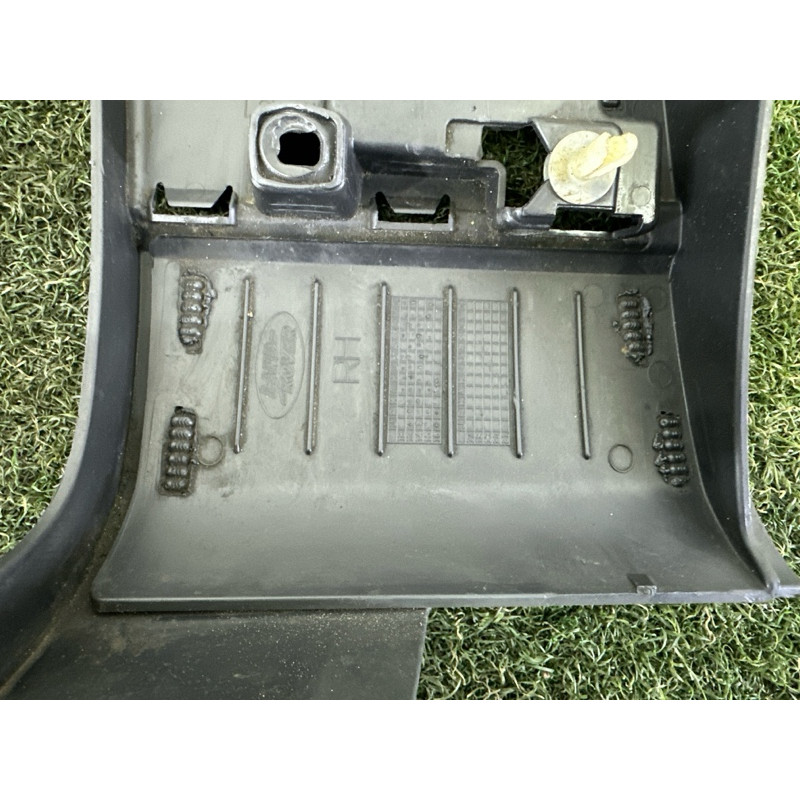 Накладка крила (кузов и элементы) LAND ROVER Range Rover L405 2016 5.0 LR048271