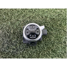 Кнопка регулювання сидіння