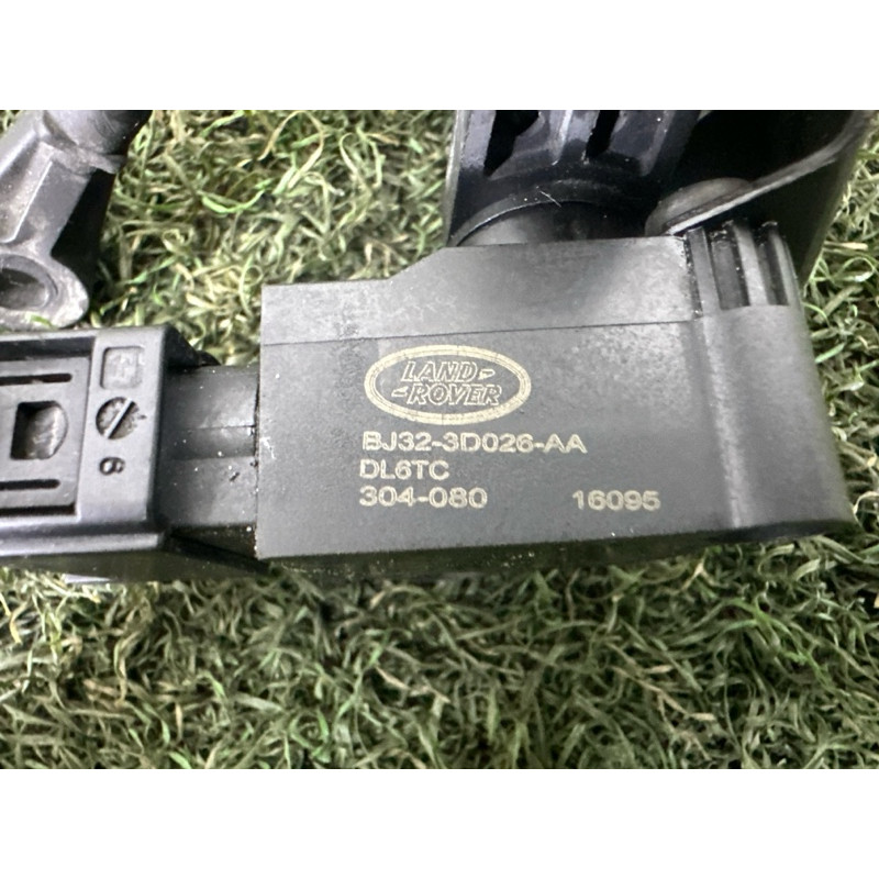 Датчик положения кузова (электрика / датчики) LAND ROVER Range Rover Evoque L538 2016 2.0 LR024222