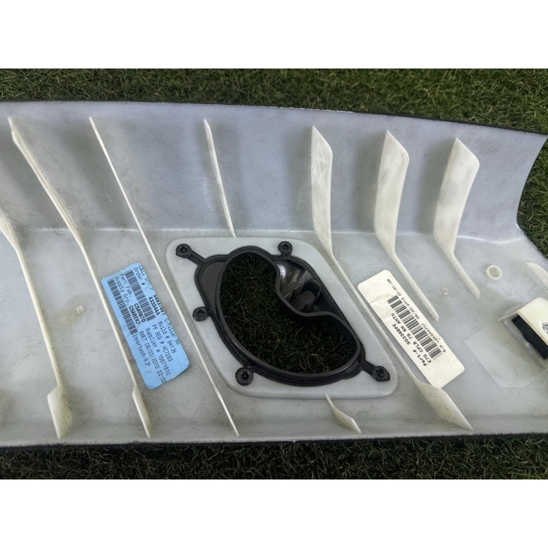 Обшивка центральної стійки (салон) BMW X5 E70 2010 N57D30A 51438037368
