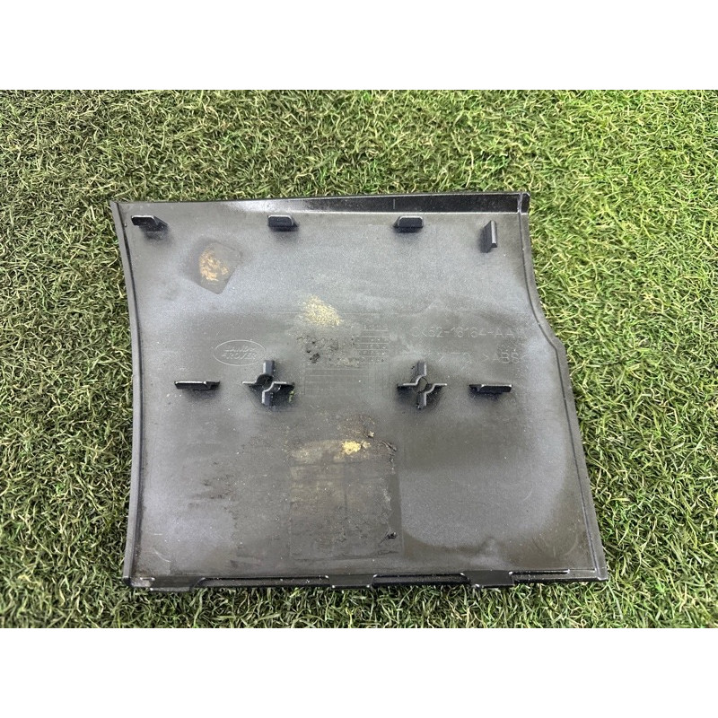 Накладка крила (кузов и элементы) LAND ROVER Range Rover L405 2016 5.0 LR038833