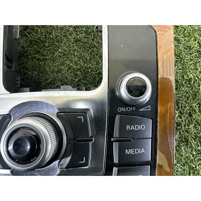 Панель управления мультимедиа (электрика / блоки управления) AUDI Q7 4L 2011 3.0 TFSi 4L0919611C