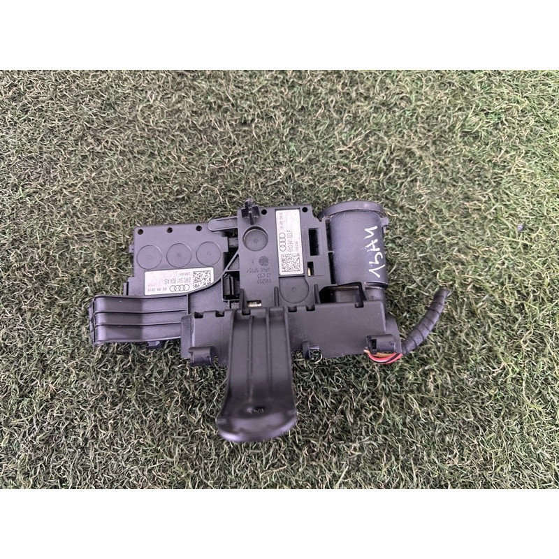Розподільник B+, багатофункціональній (електрика) AUDI A4 B9 2017 2.0 TFSI 8W0941823F