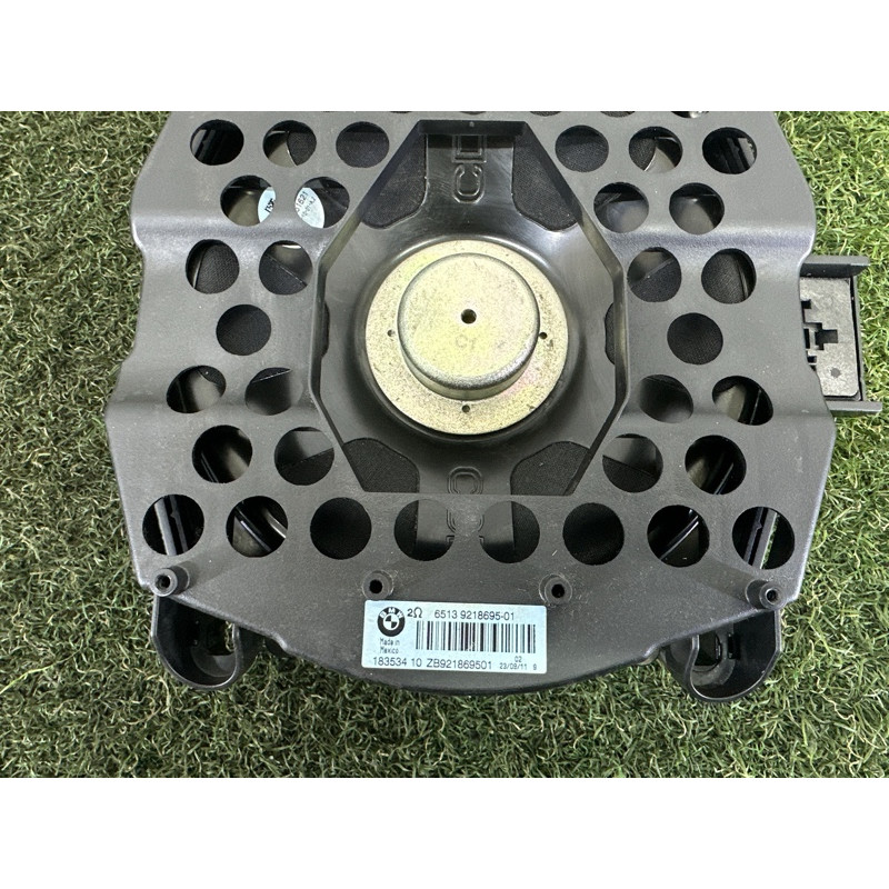 Сабвуфер (електрика) BMW X3 F25 2012 3.0 65139218695