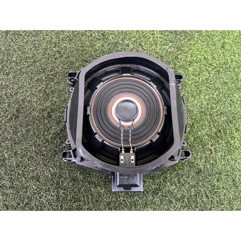 Сабвуфер (електрика) BMW X3 F25 2012 3.0 65139218695