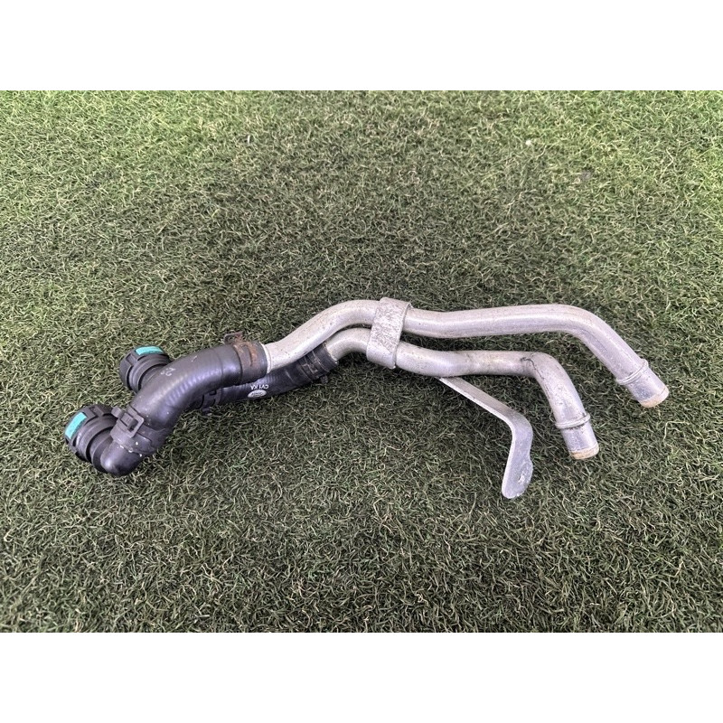 Трубка системи охолодження (система охлаждения) LAND ROVER Range Rover L405 2016 5.0 LR034608